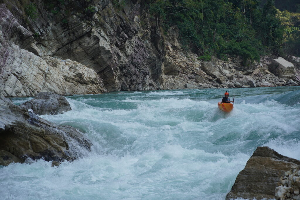 Kajaktour in Nepal- Arkadventures Kayaking trips