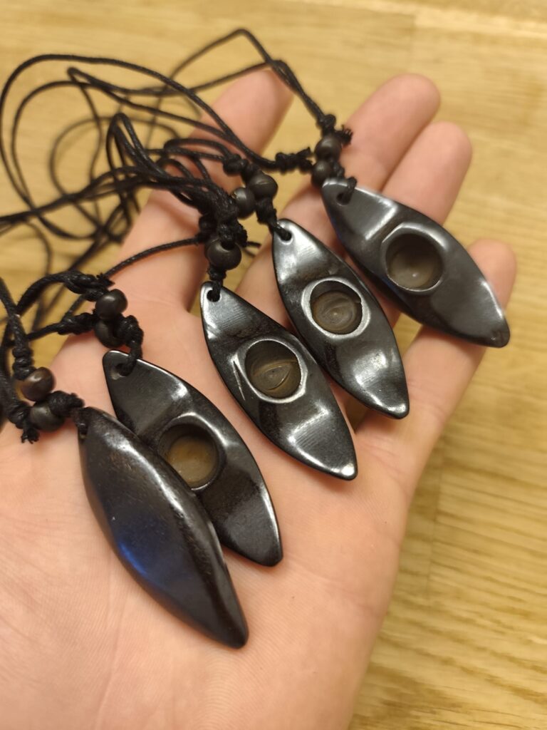 Kajak Halsketten und Schlüsselanhänger - Kayaknecklace.com