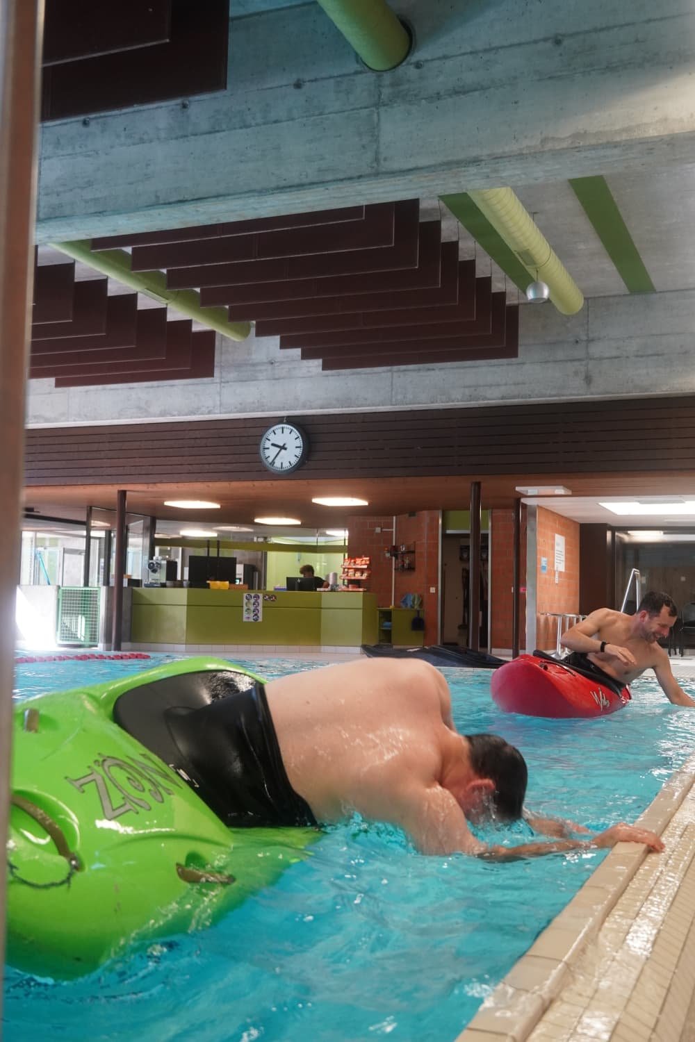 Lerne die Eskimorollen  im Kurs 